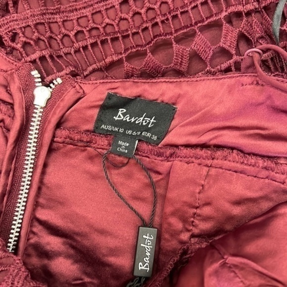 NWOT! Bardot Lace “Gia” Cocktail Dress in Wine. Size 6 - Picture 8 of 8